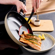 Picture of Morphy Richards 5 Pce Pan Set + Utencils