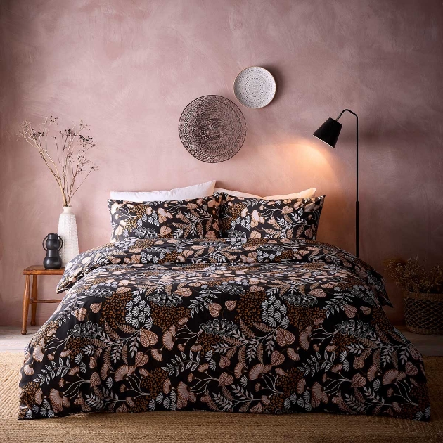 Picture of JEPHSON DUVET SET BLACK - KING