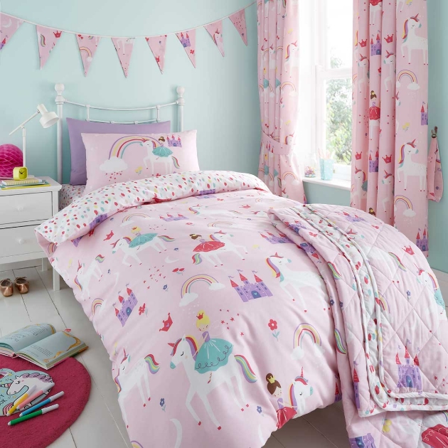 Picture of UNICORN CASTLE DUVET SET - Single