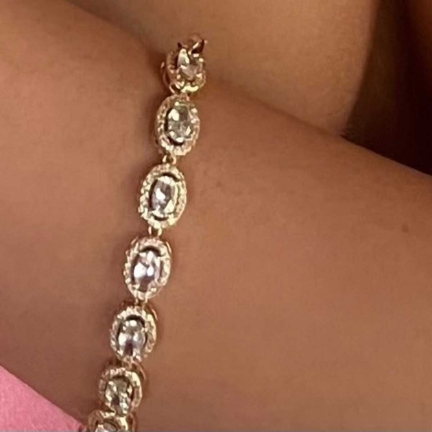 Picture of Absolute Oval Crystal & Bead Bracelet